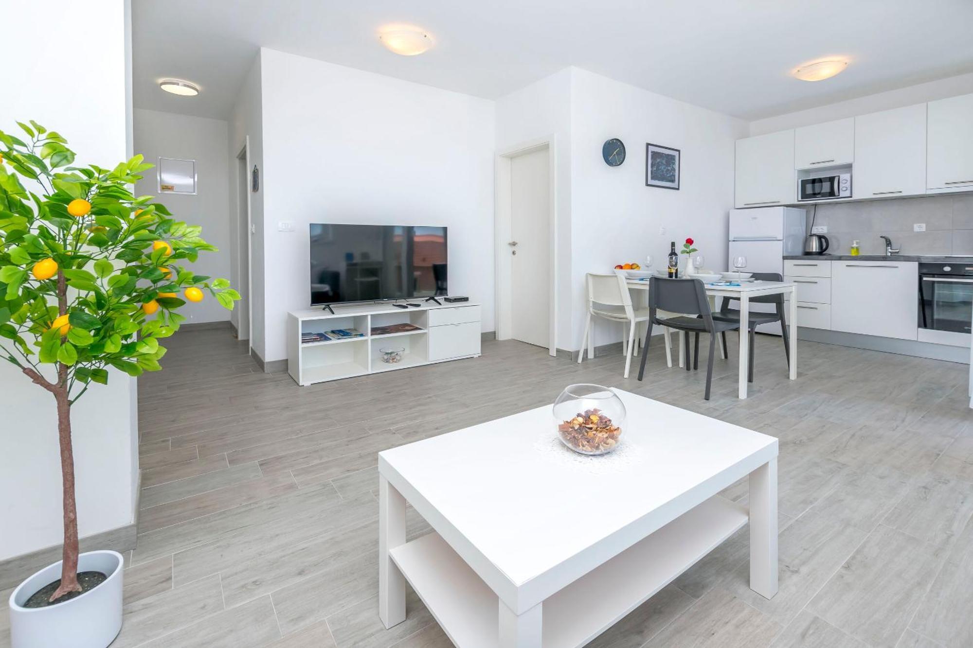 Apartments Tonka Примоштен Номер фото
